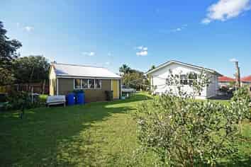 42 Cape Road, Mangere