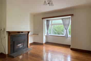 8 Hunia Street, Marton