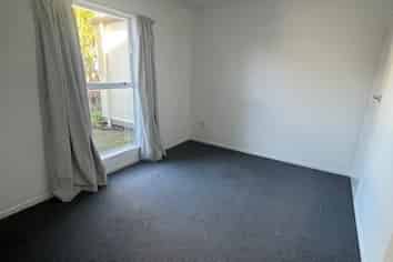 4/17 Cedar Street, Maungaraki