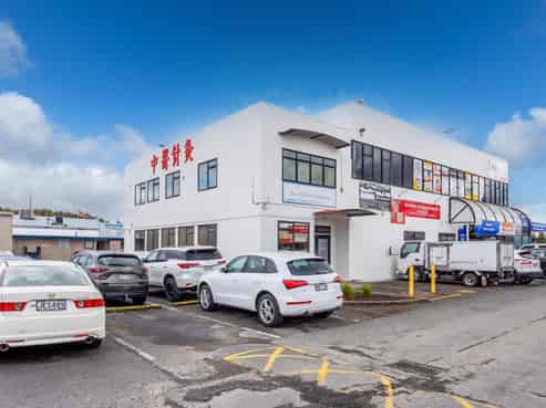 East-Side Retail Hub