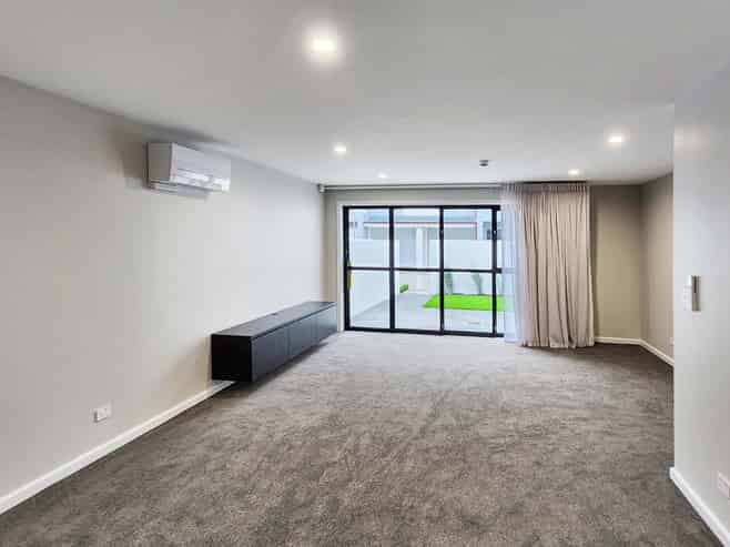 G06/157 Waterloo Road, Belmont