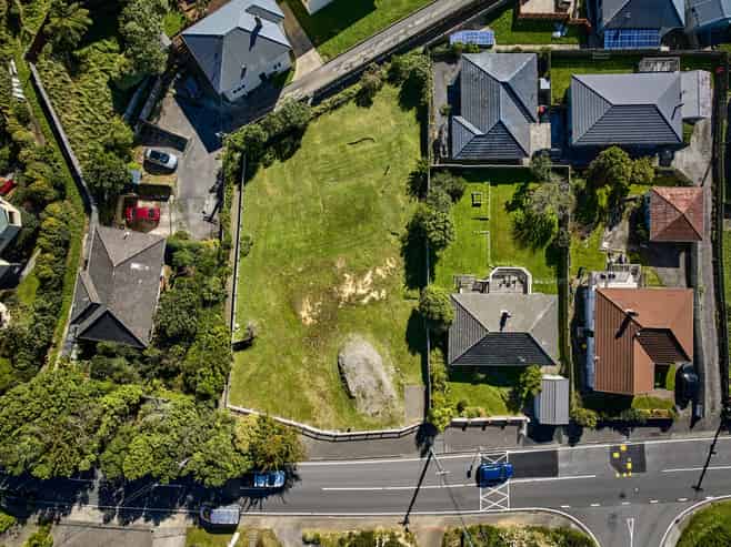 40 and 42 Fraser Avenue, Johnsonville