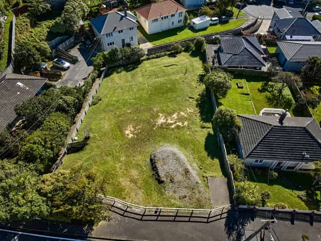 40 and 42 Fraser Avenue, Johnsonville