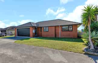 33 Ocean View Rise, Ruakaka