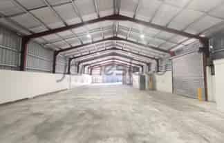 Refurbished High Stud Warehouse Split/Whole