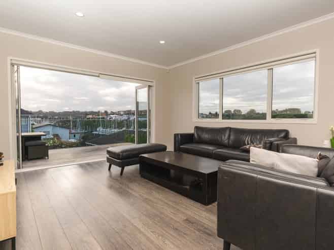 7 Discovery Drive, Gulf Harbour