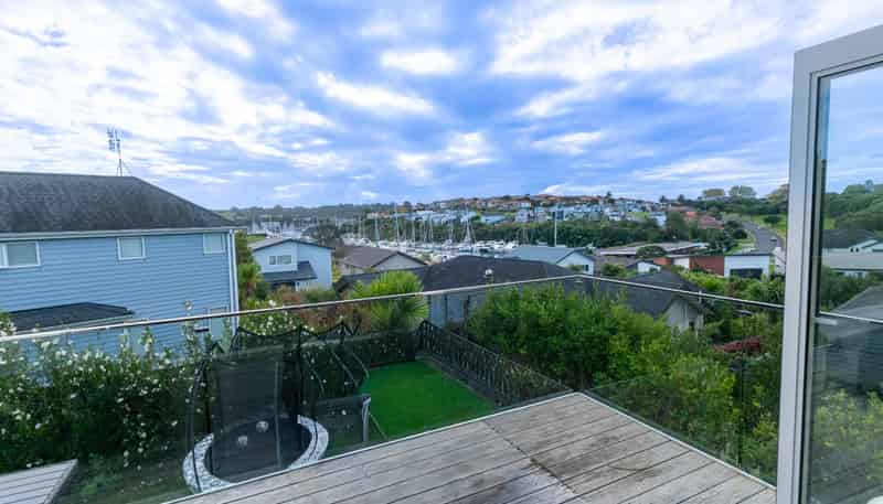7 Discovery Drive, Gulf Harbour