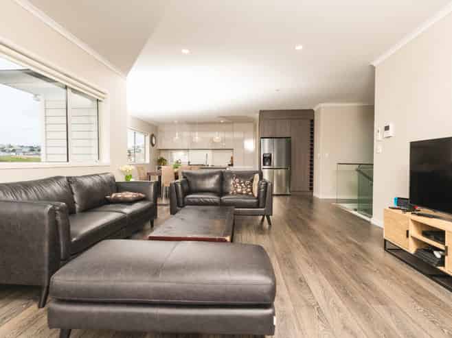 7 Discovery Drive, Gulf Harbour