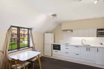 10/24 Quiet Woman Way, Monaco