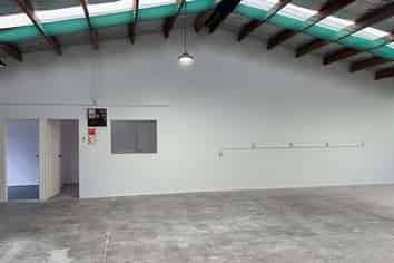 Secure Warehouse with Office – New Lynn