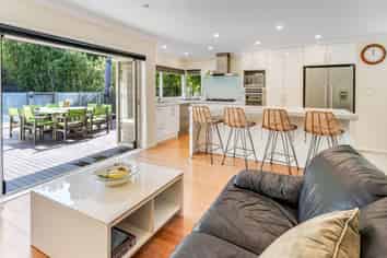 5 Seymour Road, Mellons Bay