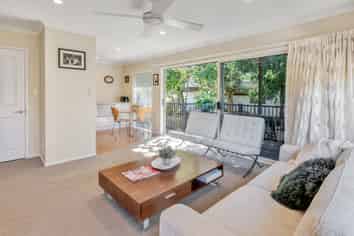 5 Seymour Road, Mellons Bay