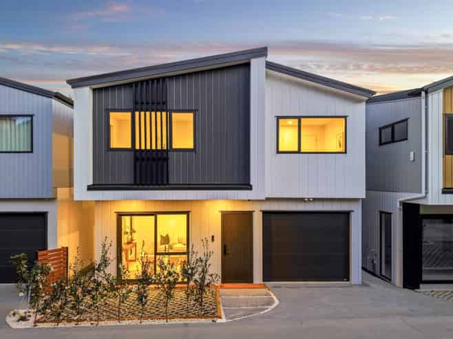 2/28 Brickworks Bay Road, Hobsonville