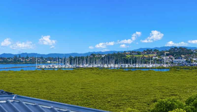 2/28 Brickworks Bay Road, Hobsonville