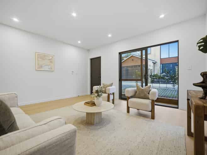 2/28 Brickworks Bay Road, Hobsonville