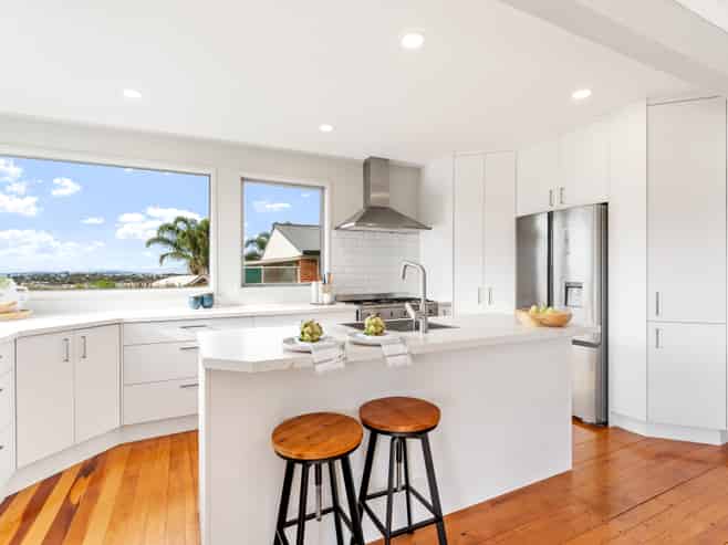 12 Tawhana Crescent, Red Beach