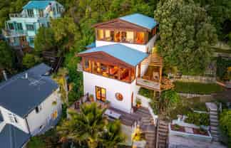 355 Muritai Road, Eastbourne