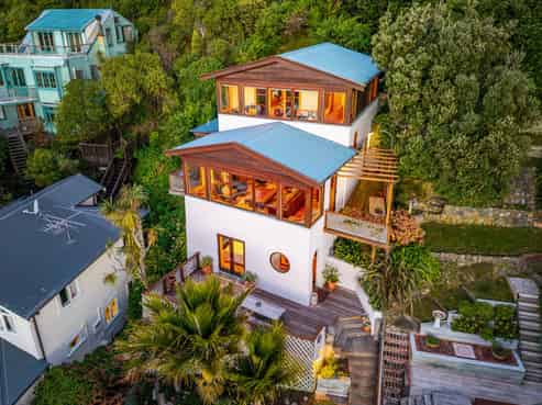 355 Muritai Road, Eastbourne