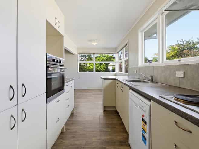 110 Pandora Avenue, Sunnybrook