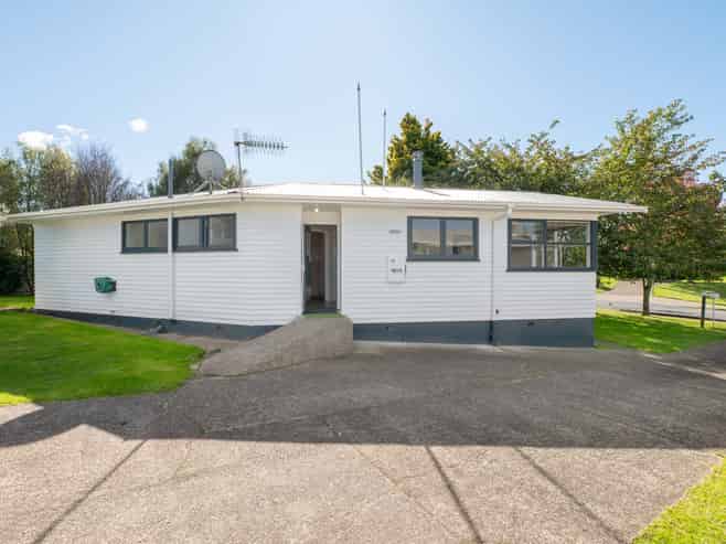 110 Pandora Avenue, Sunnybrook