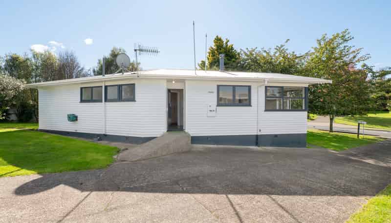 110 Pandora Avenue, Sunnybrook