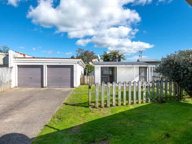 110 Pandora Avenue, Sunnybrook