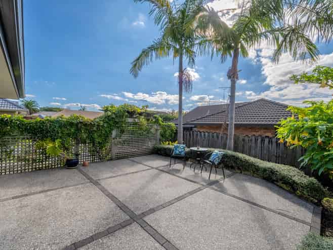 3/6 Marbeth Court, Botany Downs