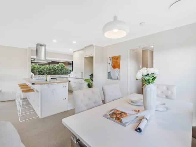 3/6 Marbeth Court, Botany Downs