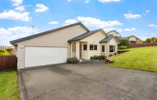 90 Tauranga Place, Orewa