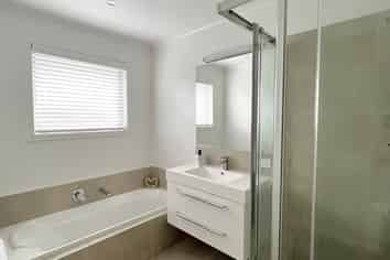 3 Hartley Place, Richmond