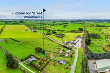 4 Robertson Street, Woodlands