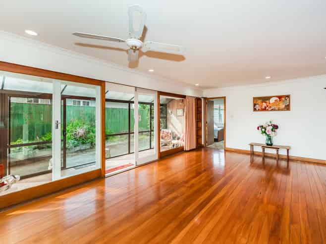 88 Glen Road, Raumati South