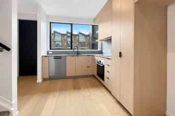 18 Amber Court, Stonefields