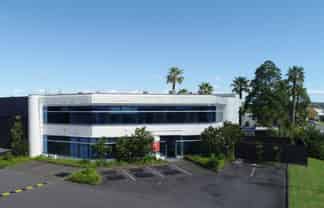 Road front office in Rosedale, Albany