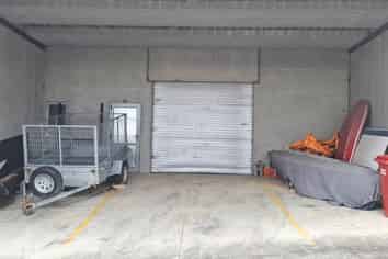 SECURE & FUNCTIONAL STORAGE / TRADESMAN BASE
