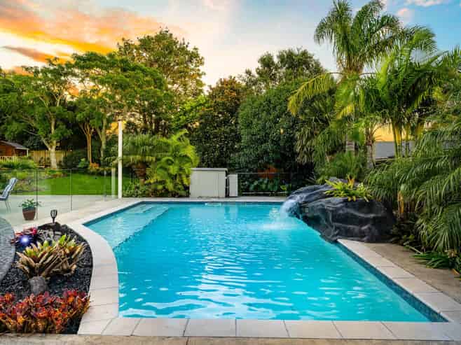 16 Windfall Grove, Greenhithe