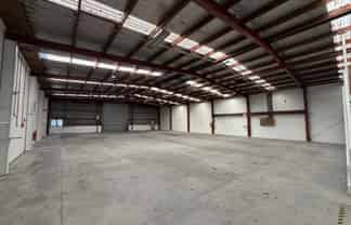 Excellently Positioned Industrial  Warehouse