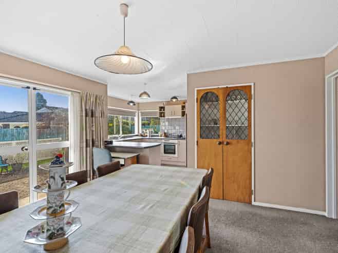 10 Aitchison Place, Levin