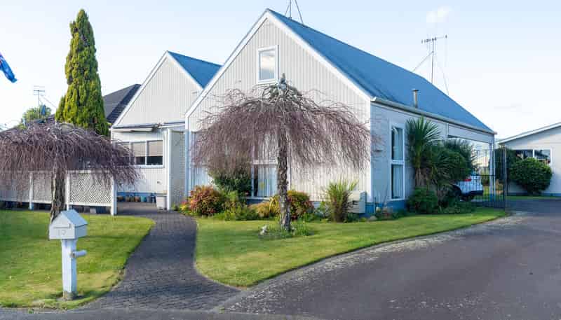 10 Aitchison Place, Levin