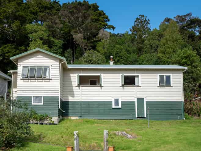 24 School Road, Paihia