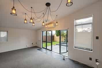 2/42 Wedgwood Ave, Mangere East