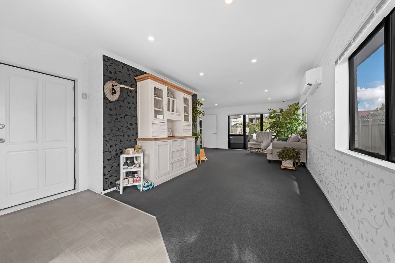 Immaculate and Location Perfect – pohled 5