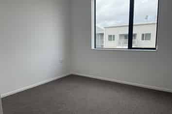 110/28c Eileen Newey Place, Henderson