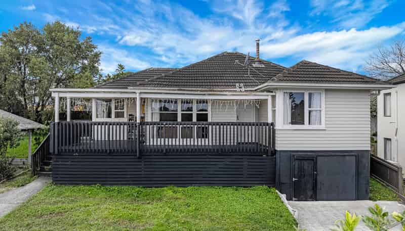 104 Webster Avenue, Mount Roskill