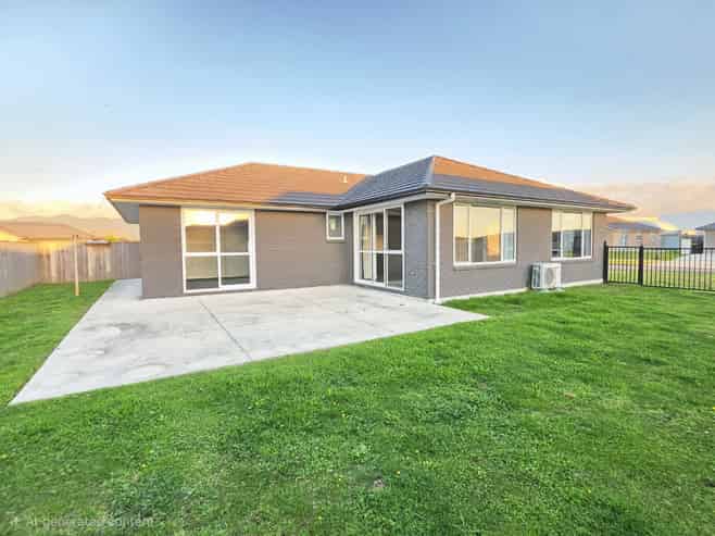 112 Hinemoa Street, Levin