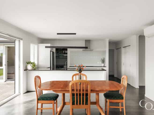 36 Arbuckle Road, Frimley