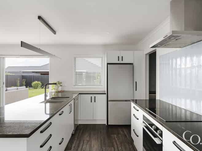 36 Arbuckle Road, Frimley