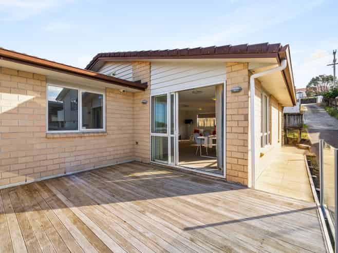 19B Te Atatu Road, TE ATATU SOUTH
