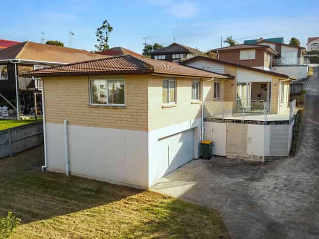 19B Te Atatu Road, TE ATATU SOUTH