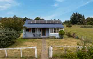 8 Takamatua Valley Road, Takamatua